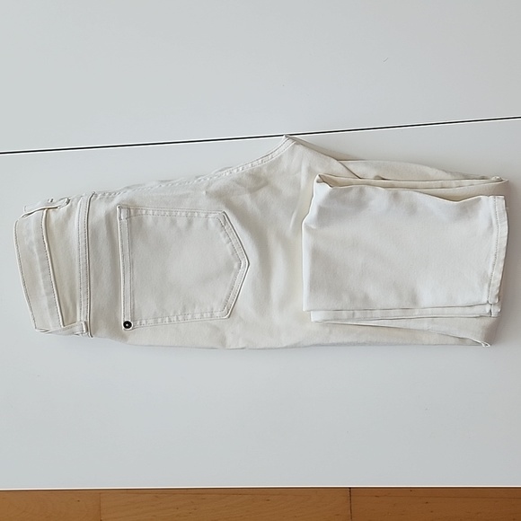 Second Yoga Jeans, Pivione off white color, Classic rise, Rachel Skinny, size 28 - Picture 2 of 5